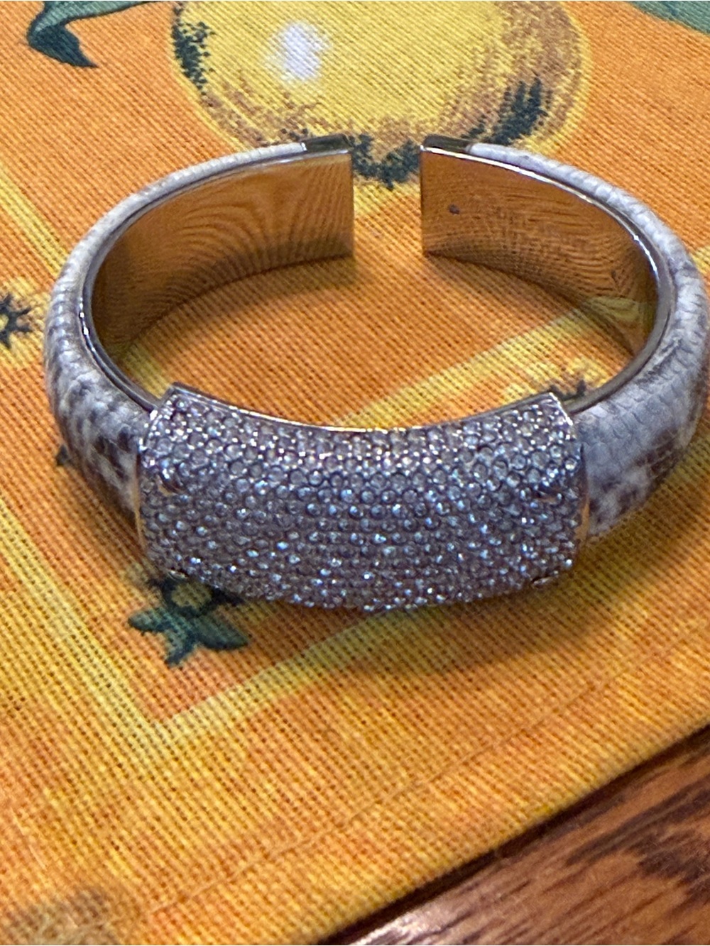 Dazzling Henri Bendel New York Silver Snakeskin Hinged Cuff Crystal Bracelet
